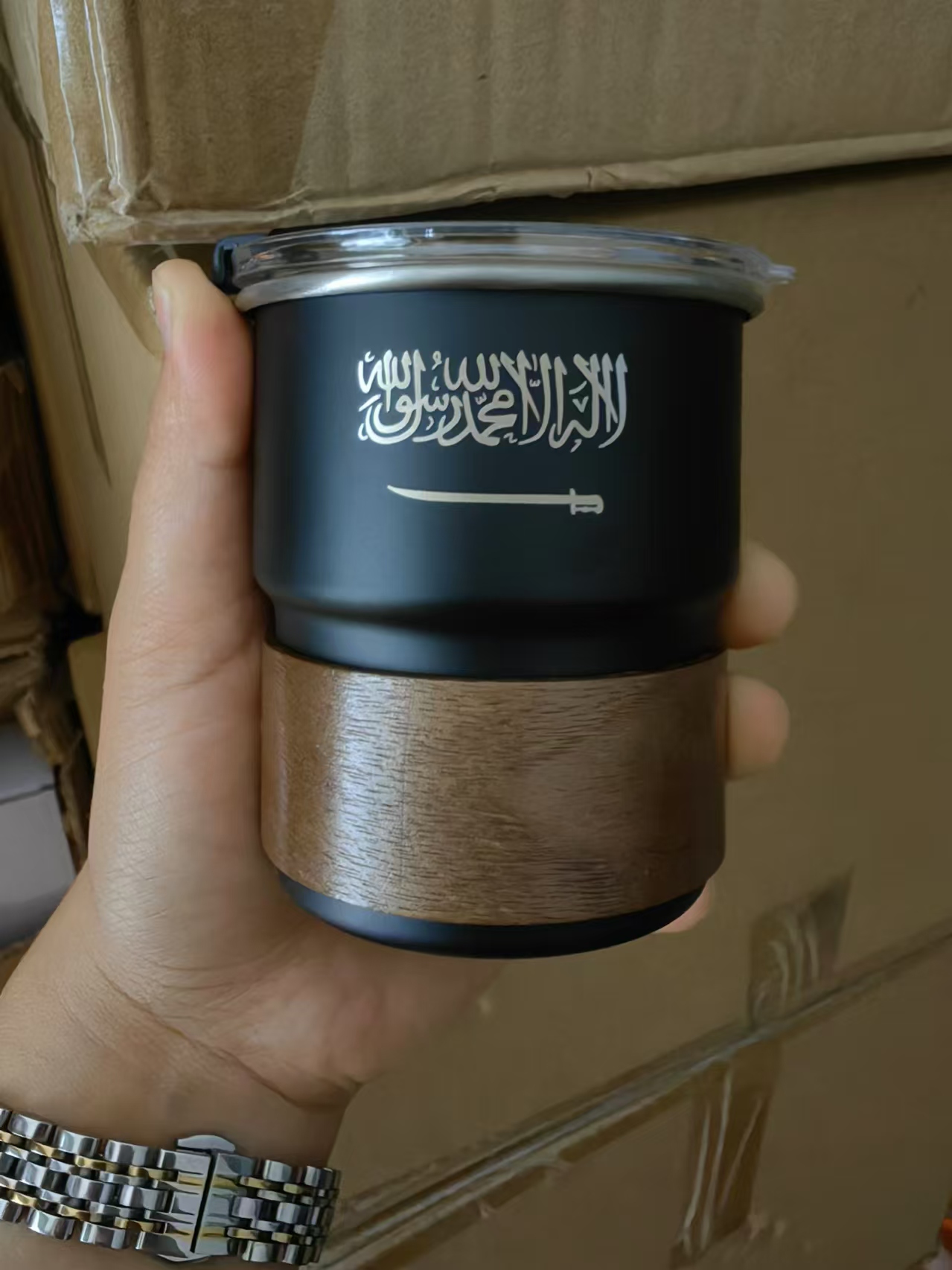 Outdoor Camping Items - ธงซาอุดีอาระเบียโลโก้ถ้วยสแตนเลสแก้วเบียร์พร้อมฝาปิดไม้ 300ml Outdoor Camping แก้วกาแฟ